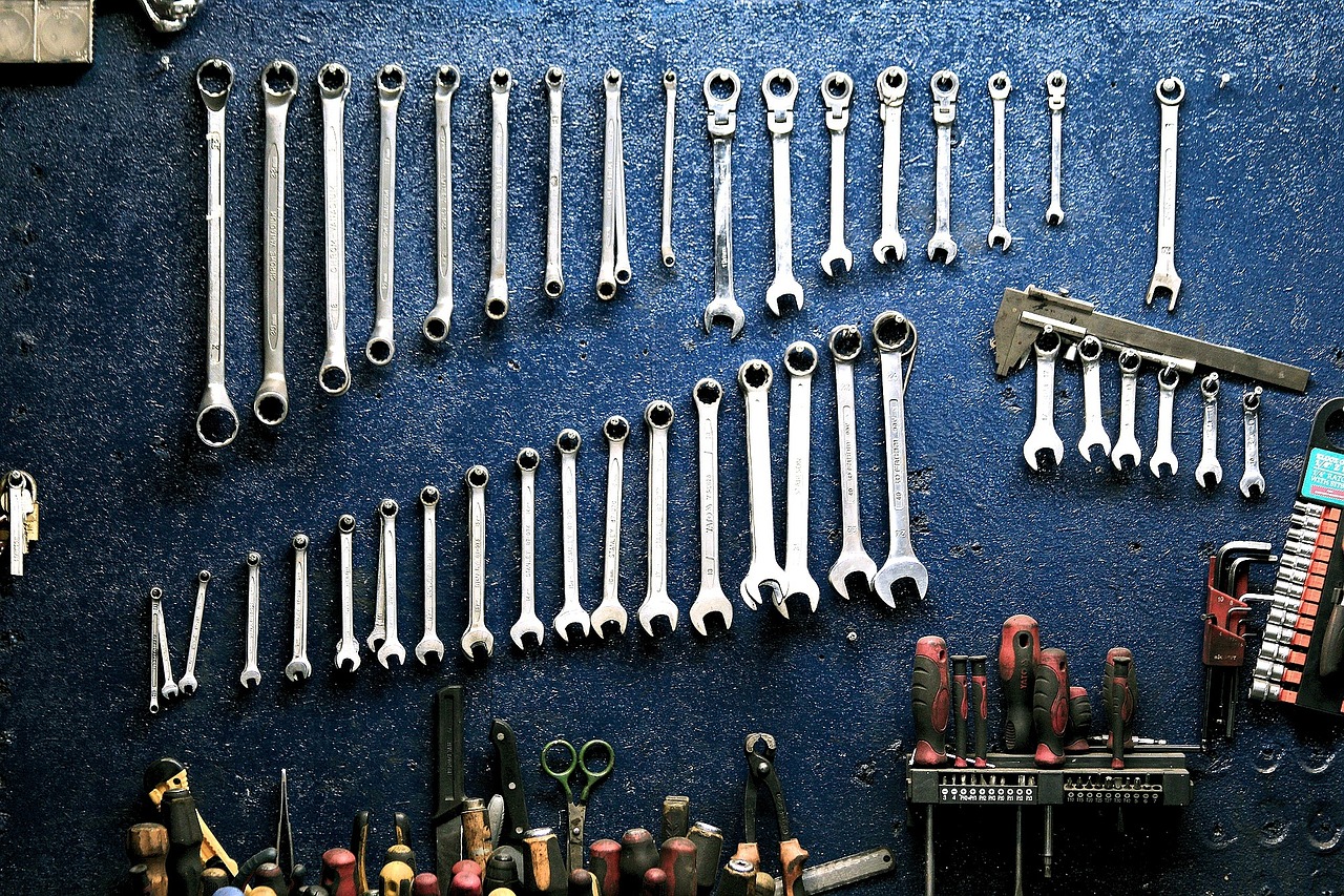 Jak zrobić DIY organizer do przechowywania narzędzi w warsztacie